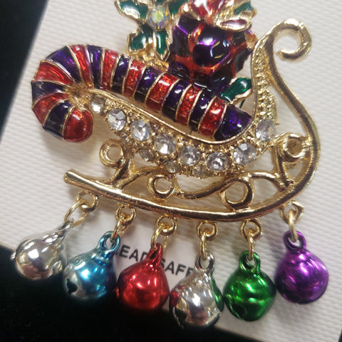 Lapel pin Christmas Sleigh with hanging bells