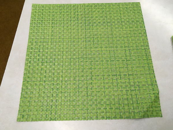 Green weave vinyl placemats set of 4