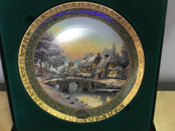 Cobblestone Christmas boxed plate Kinkade