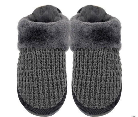 Gray C C Waffle Knit Slippers M/L