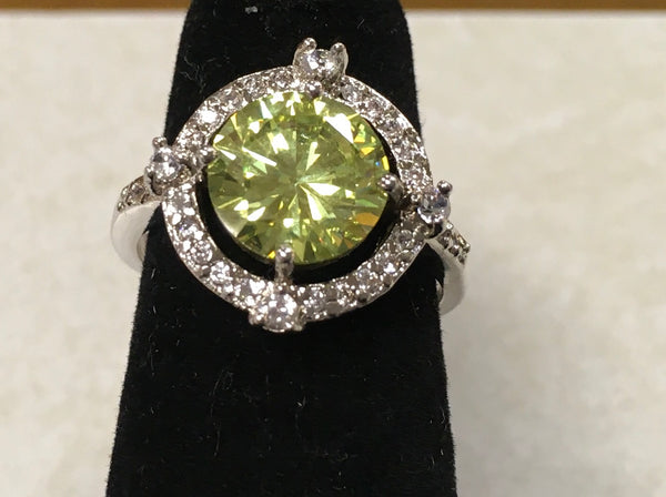 Peridot (light green) silver fashion ring size 7