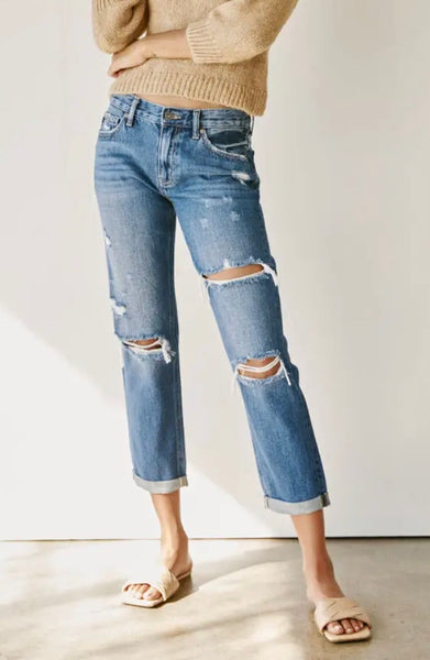 Mid rise classic KanCan distressed jean