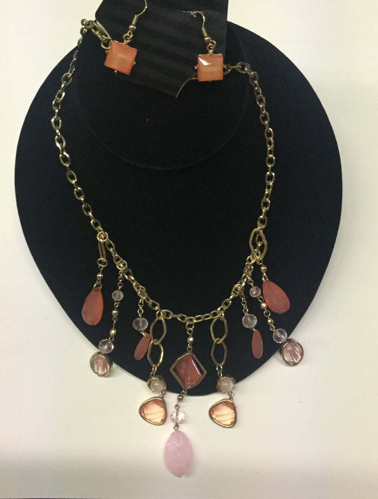 Pink fringe beaded necklace set