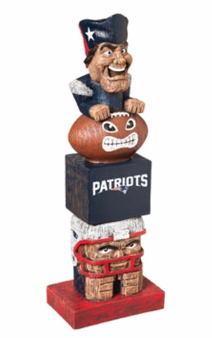 New England Patriots garden totem statue